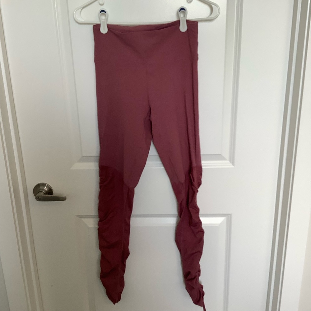 fabletics side-scrunch leggings